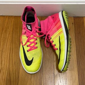 Nike Flyknit spikeless golf shoes